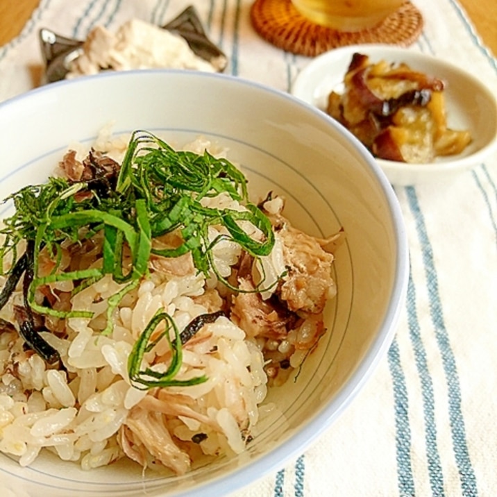 さば缶と梅干しの炊き込みご飯